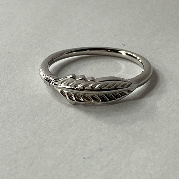 Sterling Silver Feather Ring Sz 7 - Picture 1 of 5